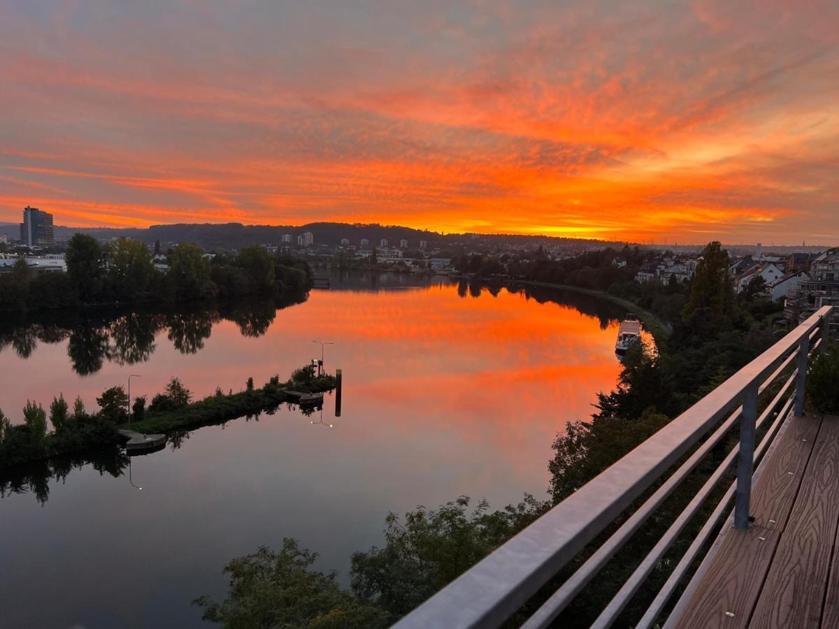 Penthouse Wohnung Mit Schoenem Moselblick In Metternich Koblenz  Buitenkant foto