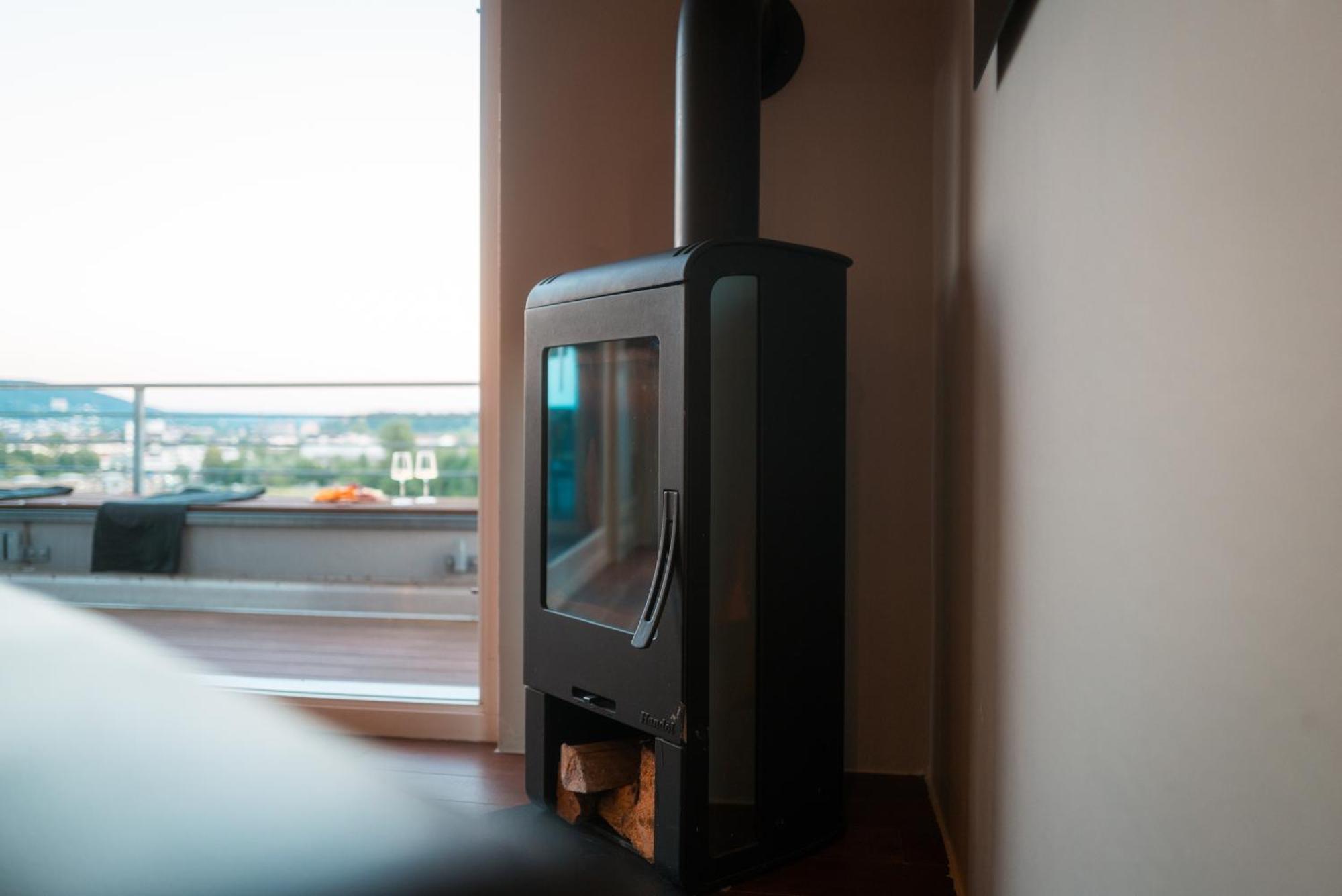 Penthouse Wohnung Mit Schoenem Moselblick In Metternich Koblenz  Buitenkant foto