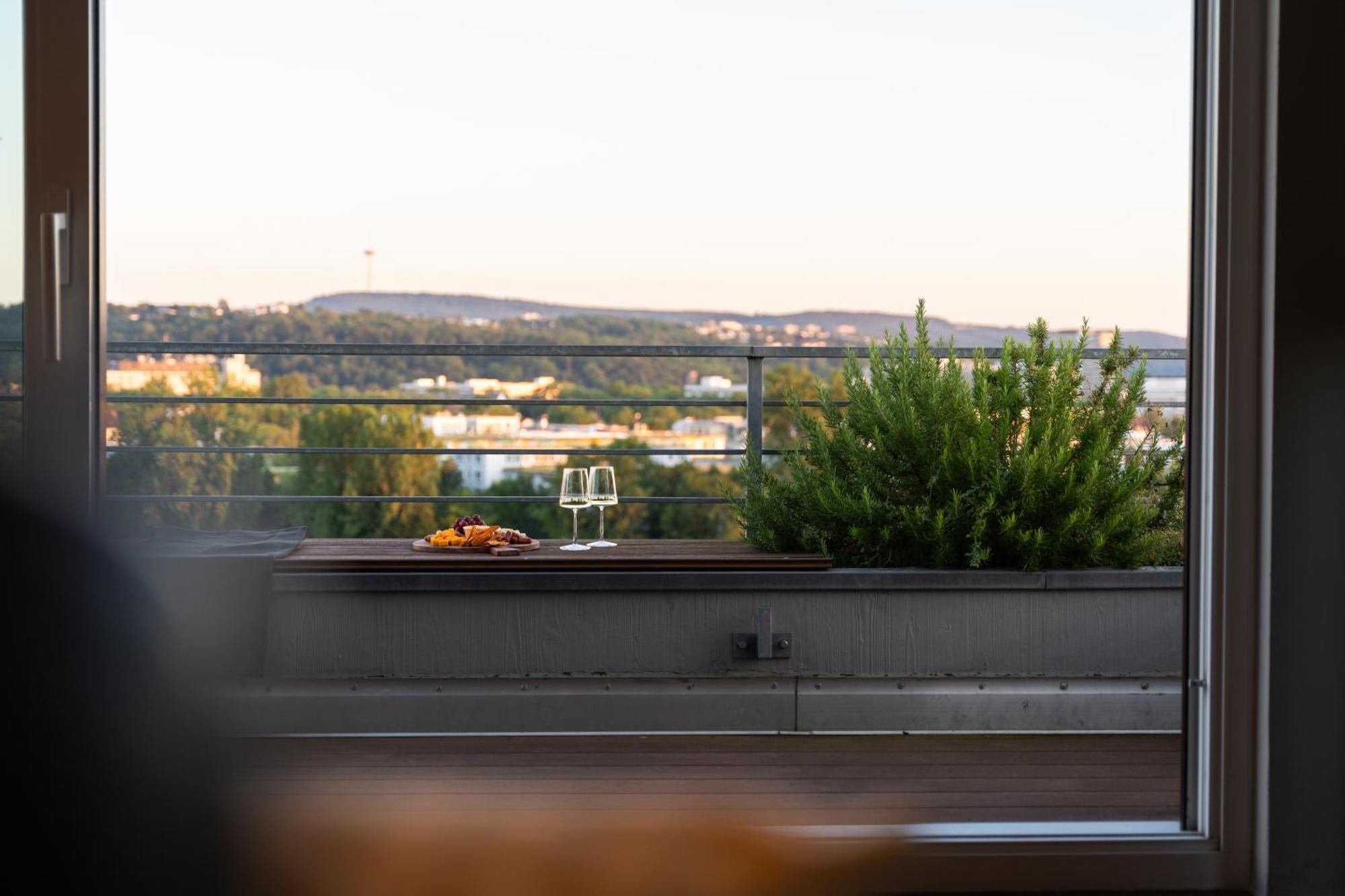 Penthouse Wohnung Mit Schoenem Moselblick In Metternich Koblenz  Buitenkant foto