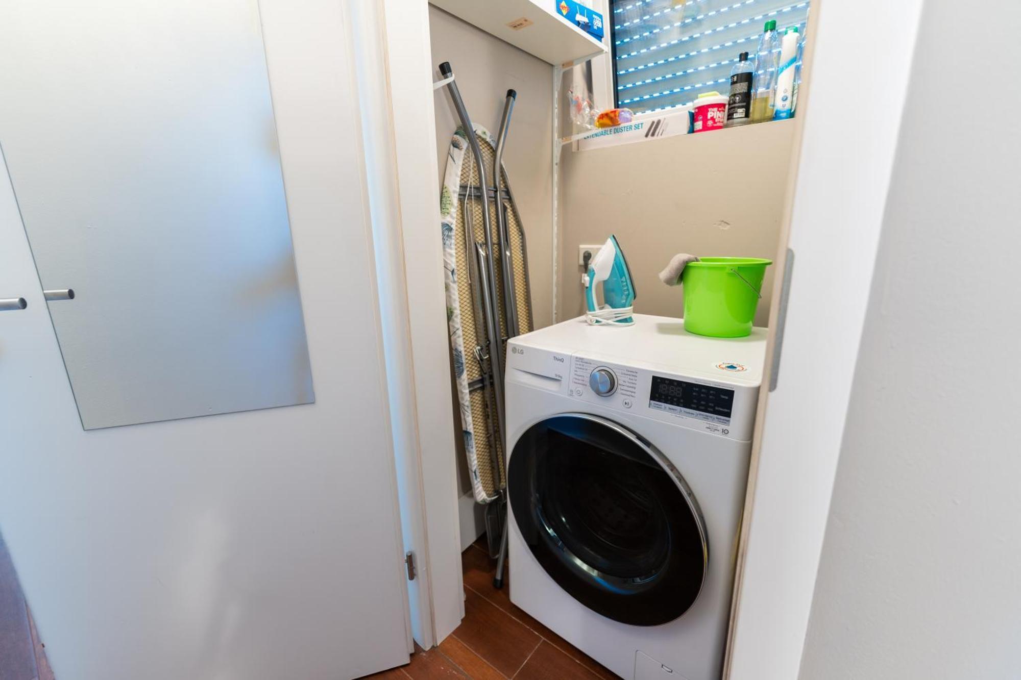 Penthouse Wohnung Mit Schoenem Moselblick In Metternich Koblenz  Buitenkant foto
