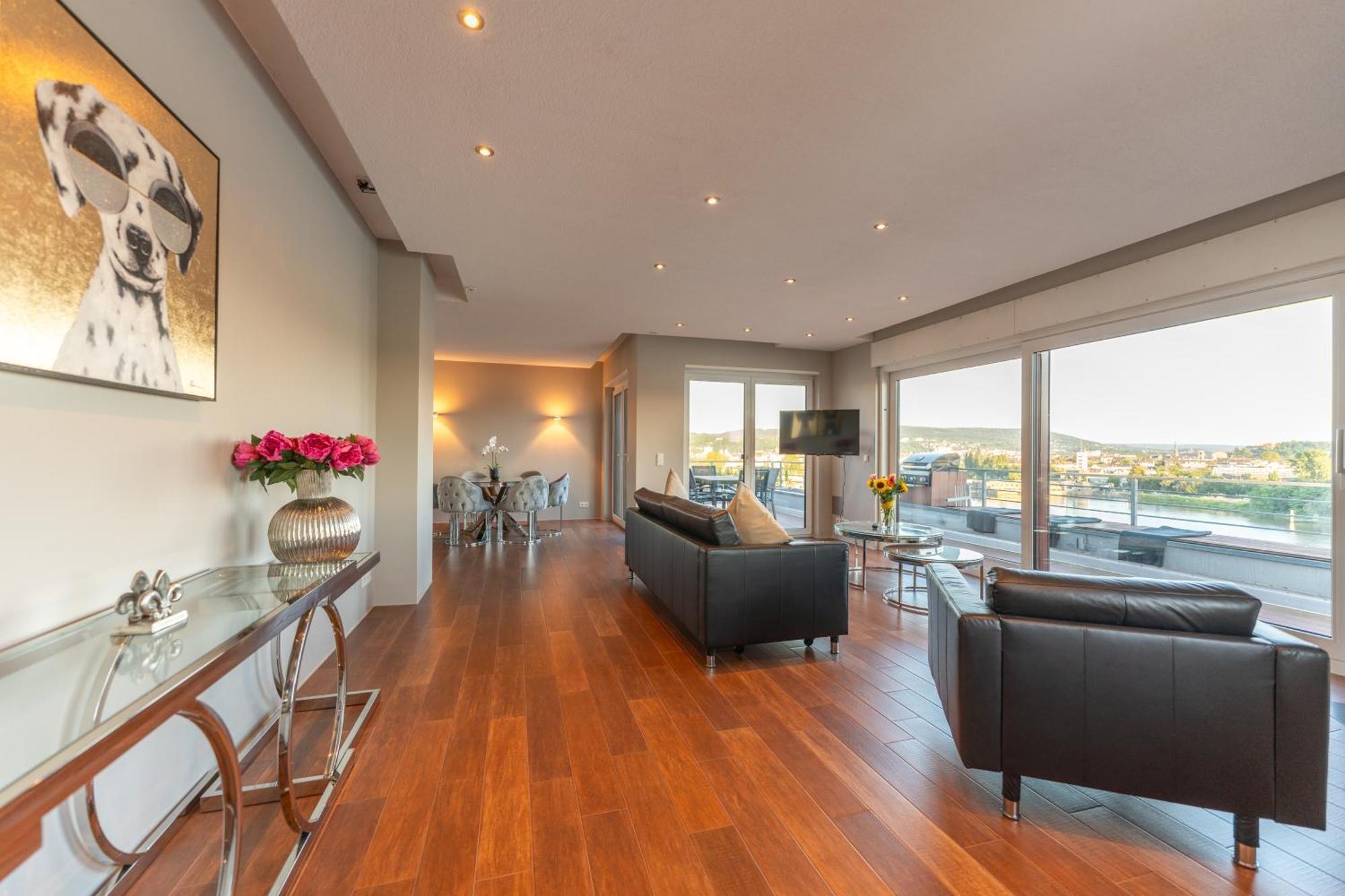 Penthouse Wohnung Mit Schoenem Moselblick In Metternich Koblenz  Buitenkant foto