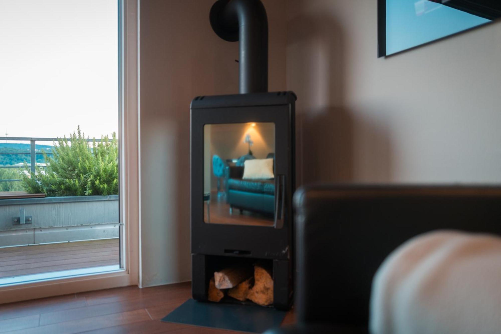 Penthouse Wohnung Mit Schoenem Moselblick In Metternich Koblenz  Buitenkant foto