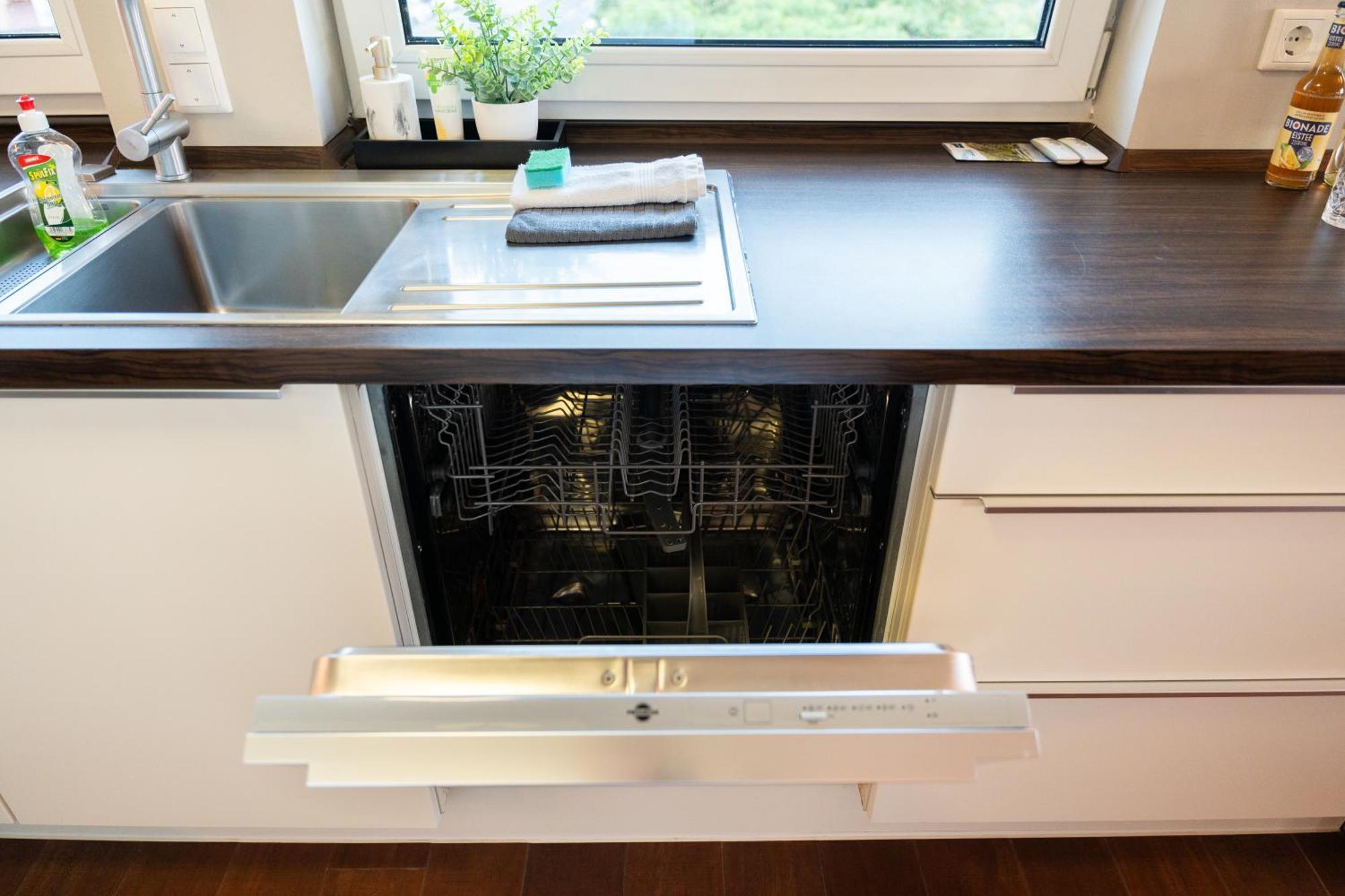 Penthouse Wohnung Mit Schoenem Moselblick In Metternich Koblenz  Buitenkant foto