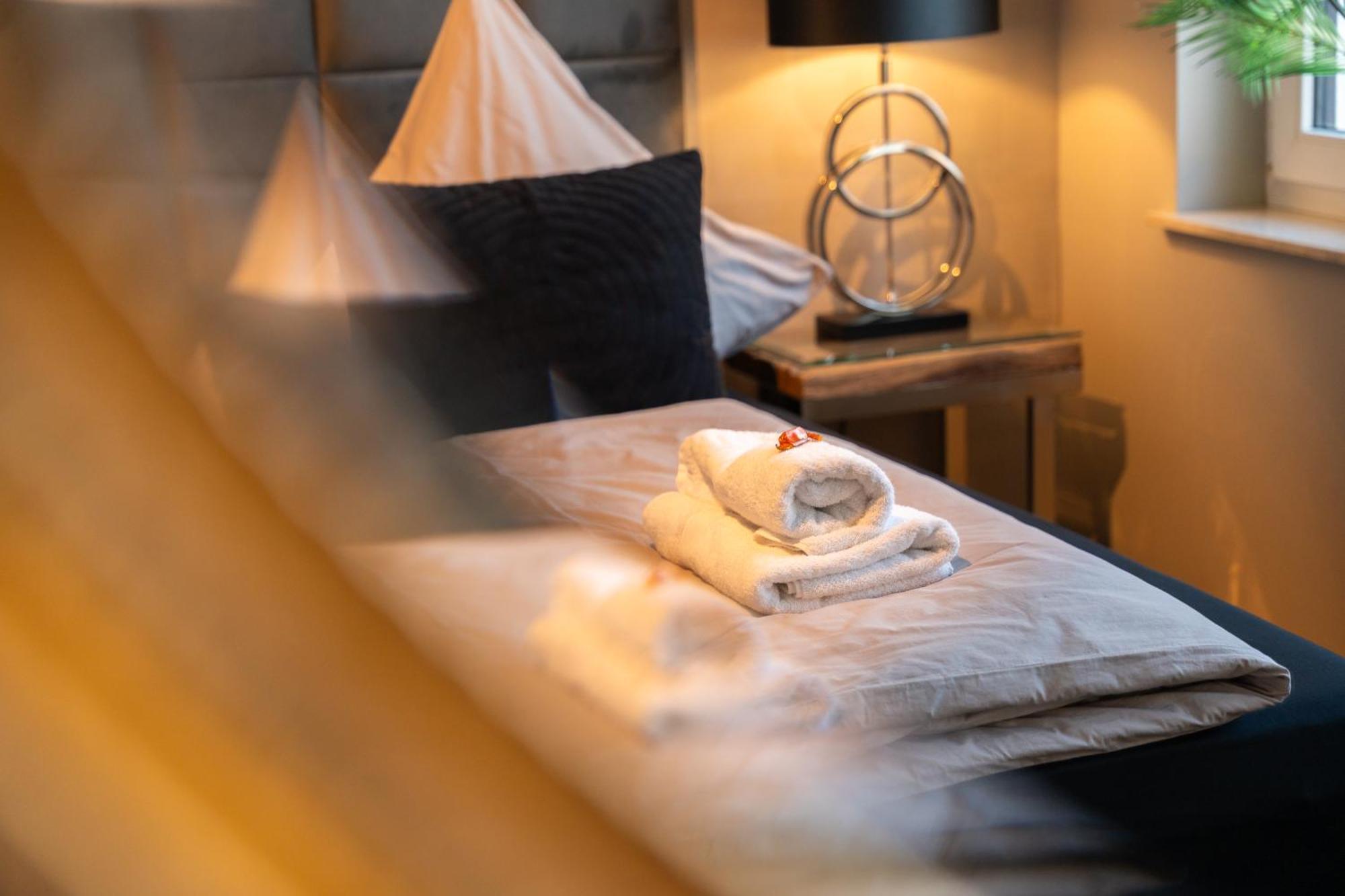 Penthouse Wohnung Mit Schoenem Moselblick In Metternich Koblenz  Buitenkant foto