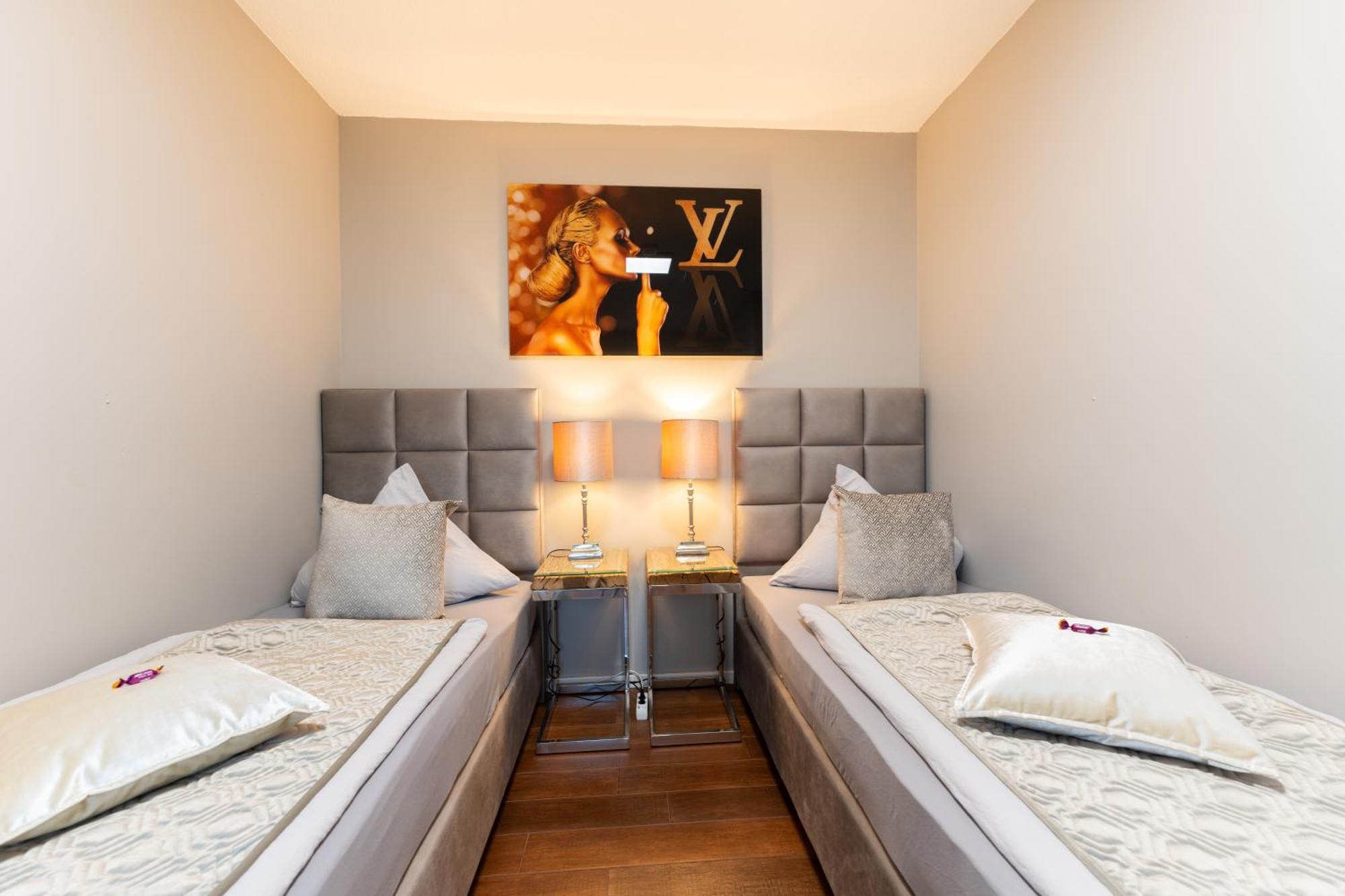 Penthouse Wohnung Mit Schoenem Moselblick In Metternich Koblenz  Buitenkant foto