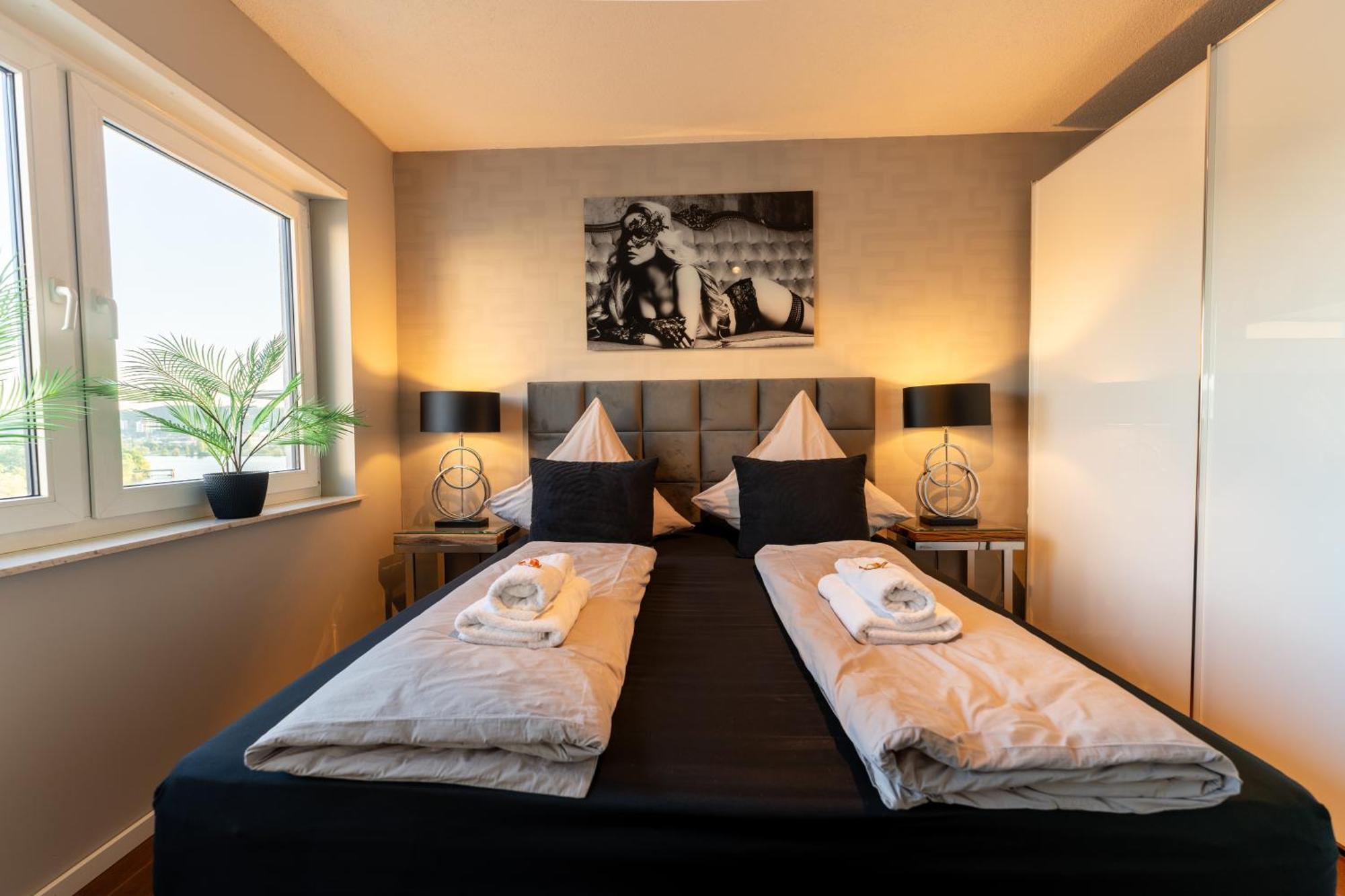 Penthouse Wohnung Mit Schoenem Moselblick In Metternich Koblenz  Buitenkant foto